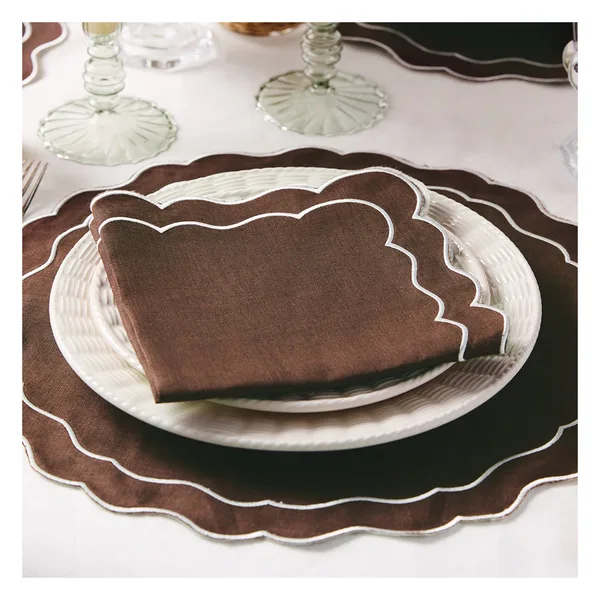 Serviette de table lin brodé, bord festonné, 40×40 à 55×55